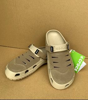 (Category: ) located in . Submitted by fashion.luxe (Listing ID 1359579480, Image 1). Description: .