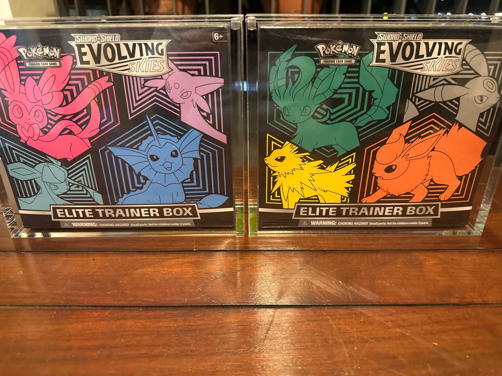 Evolving skies ETB Set (with Acrylic case), Hobbies & Toys, Toys ...