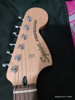 FENDER SQUIERE STRATOCASTER