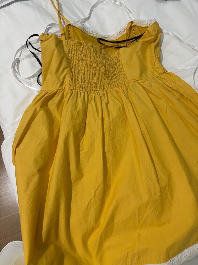 Forever21 yellow dress with ribbon (Category: Dresses) located in Las Pinas. Submitted by dncvlnt (Listing ID 1359613245, Image 3). Description: Worn once Fits med to large.