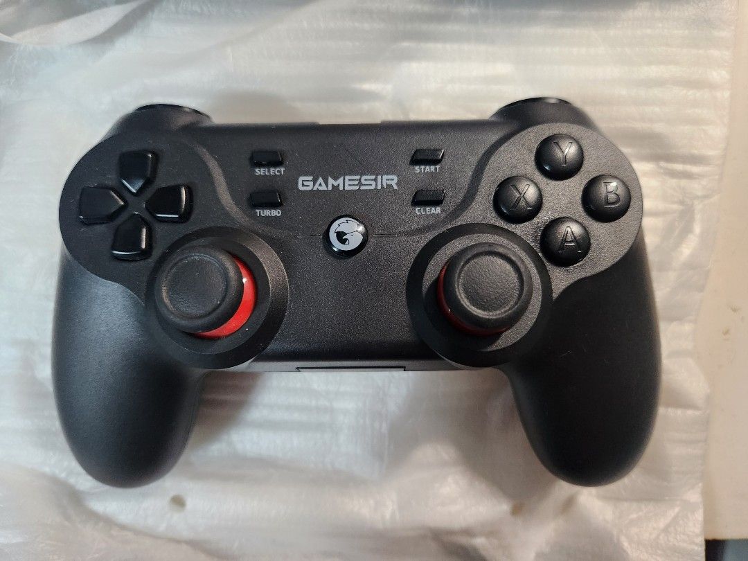 Gamesir T3 Controller (Category: Controllers) located in Quezon City. Submitted by jeffdeclutter (Listing ID 1359642408, Image 1). Description: Gamesir T3 Controller Purchased 2022, Price is Negotiable Comes with Box, Cable and Wireless USB Connector Working Platform: Windows 7/10 or above, Android TV Box (Android 9.0 or above) Connection: 2.4GHz Wireless / Wired Vibration Motors: Yes Battery: 400 mAh rechargeable Lithium battery Product Size: 16