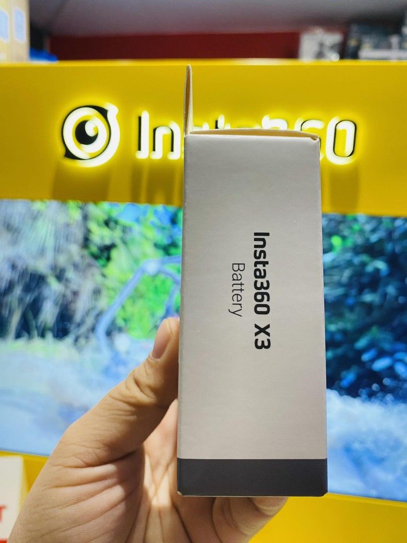 Insta360 X3 Battery (1800 mAh) (Category: Camera Bags & Carriers) located in Makati City. Submitted by slaccessoriesshop (Listing ID 1359555591, Image 3). Description: Insta360 X3 Battery (1800 mAh) 💥 ELECTRONICS, COMPUTER ACCESSORIES AND APPLIANCES 💥 All Items - Original / Brand New / Sealed We issue SALES INVOICE With WARRANTY RECEIPT With TECHNICAL SUPPORT Accepting BULK ORDERS We are OPEN EVERYDAY ! Same Day Delivery DELIVERY - Lalamove (Sa