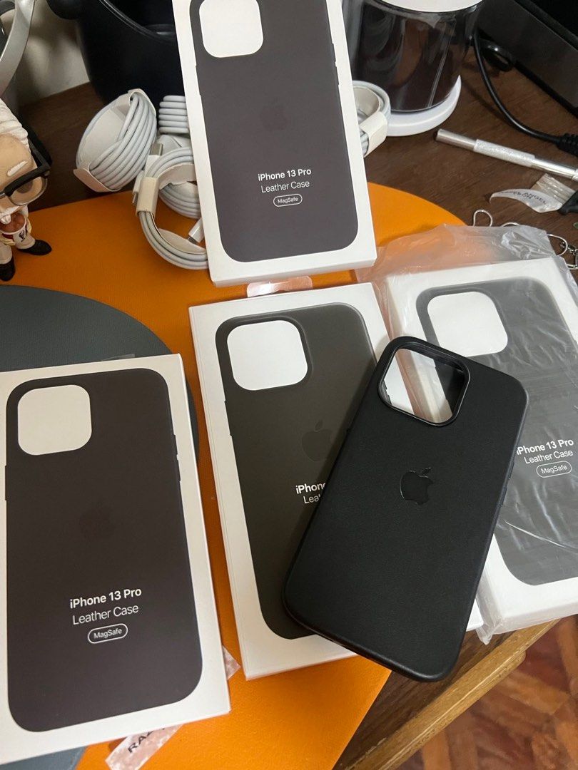 iPhone 13 Pro Magsafe Leather Case (Category: Cases & Sleeves) located in Manila. Submitted by ceeyashop (Listing ID 1359494138, Image 2). Description: Pm me, Available on hand [ Other colors are also available ] Lalamove,Grab,J&T COD will do!.