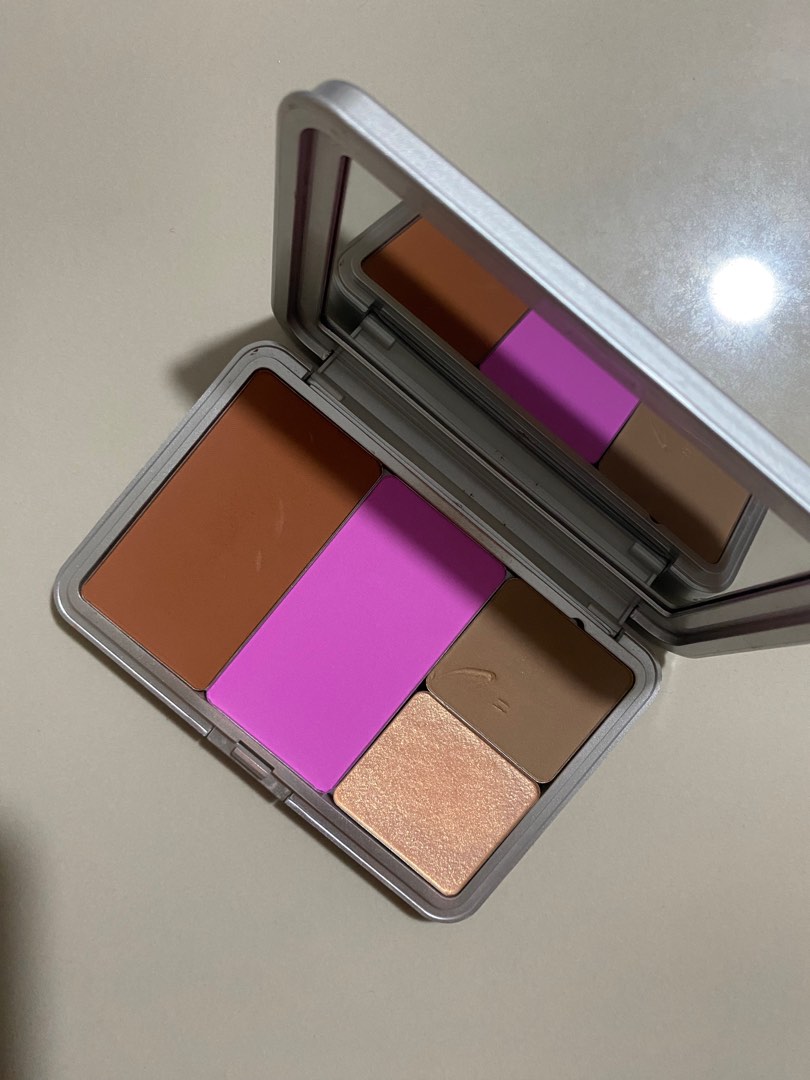 Issy blush palette, Beauty & Personal Care, Face, Makeup on Carousell