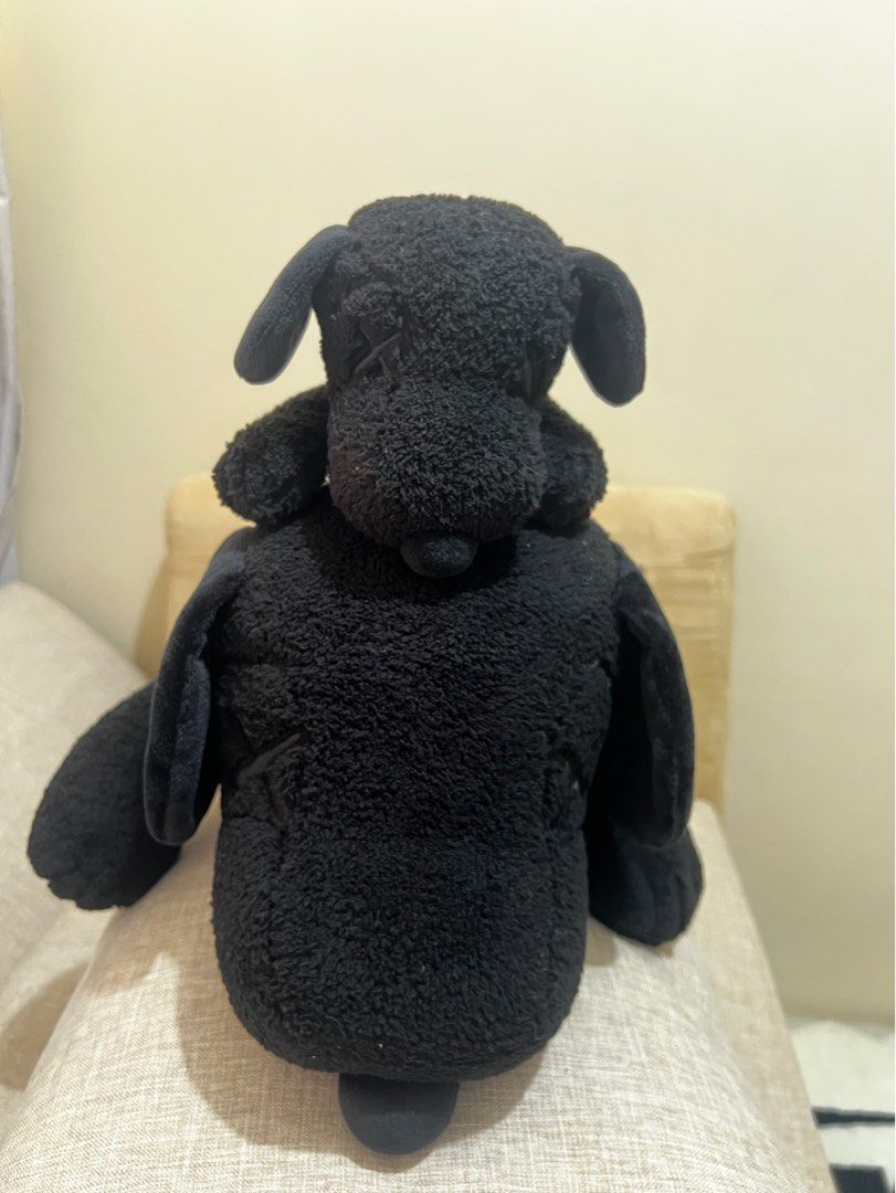 KAWS x Uniqlo x Peanuts Snoopy Plush Set (Small + Medium) Black (Category: Plushies & Soft Toys) located in Batangas. Submitted by marcrespublica (Listing ID 1359536277, Image 2). Description: 4 x 10 x 4 IN / 10.2 x 25.4 x 10.2 CM (Small) 9 x 22 x 9 IN / 22.9 x 55.9 x 22.9 CM (Medium) .