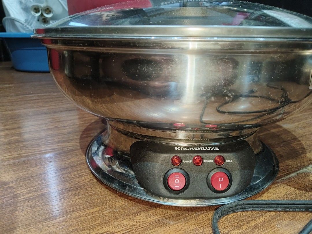 Kuchenluxe Hotpot (Category: Cookware & Accessories) located in Makati City. Submitted by theseasonstrend (Listing ID 1359575701, Image 2). Description: Goods as new decluttering Twice lang nagamit 😂.
