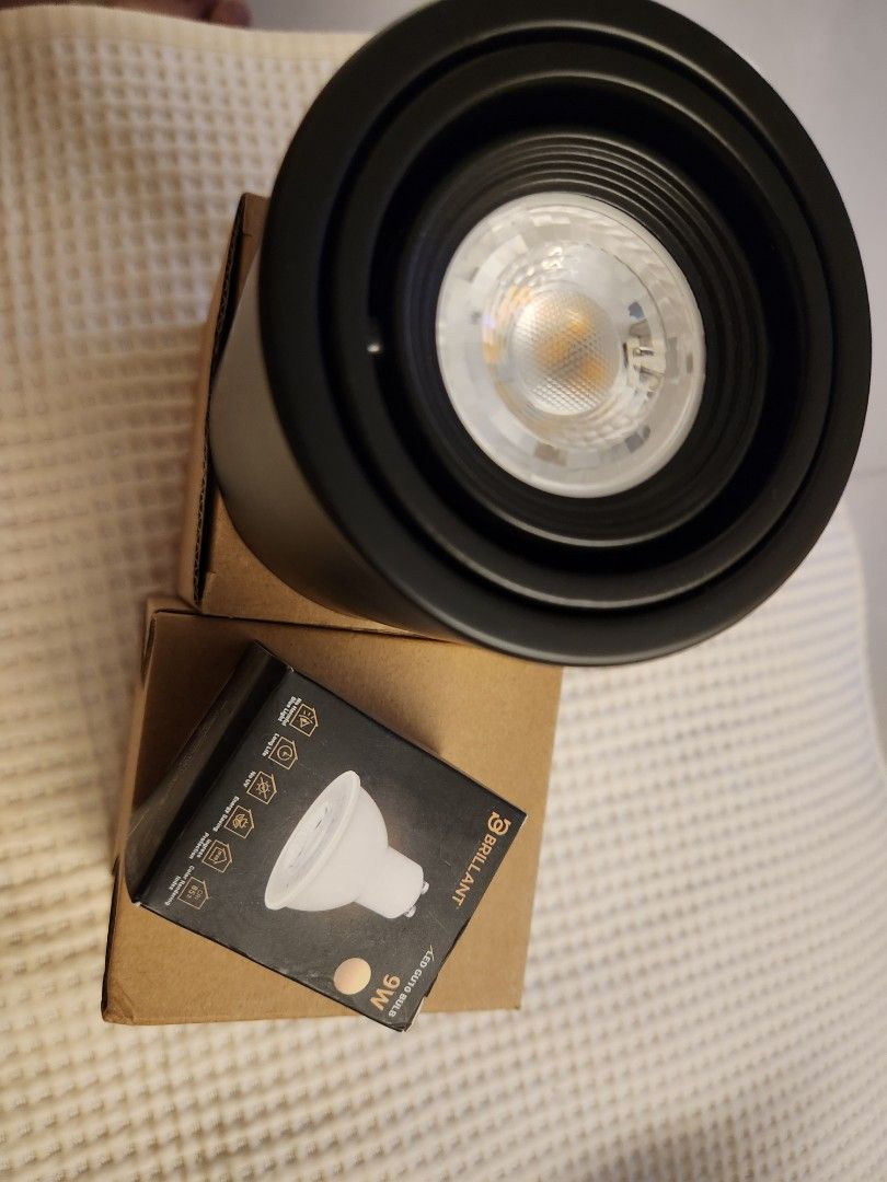 LED Surface Downlight (Category: Lighting) located in Kuala Lumpur. Submitted by samsssam (Listing ID 1359617387, Image 1). Description: Brand New LED Surface Downlight (New in Box) 2pcs Surface Downlight with 2pcs LED GU10 Bulbs (9W) Size: 100mm x 90mm Rm120 (whole set) reason for sale: bought extra COD Cheras/C180/Semenyih Postage + Rm10.