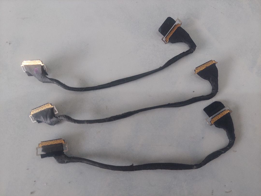 LVDS LCD Cable for MacBook Pro 2011 A1278 (Category: Cables & Adaptors) located in Tagbilaran City. Submitted by rjv1977 (Listing ID 1359495719, Image 1). Description: LVDS Cables (3 Available) Price per piece inc SF 300 Unibody 13" MacBook Pro Models with Model #A1278 MacBook Pro "Core i5" 2.3 13" Early 2011 MacBook Pro "Core i7" 2.7 13" Early 2011 These connectors are all gold color & are NOT compatible with 2012 Models..