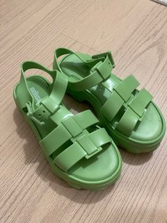 （分類：）位於 。 由 aire4949 提交（商品編號 1359652378，圖片 1）。簡介： 。