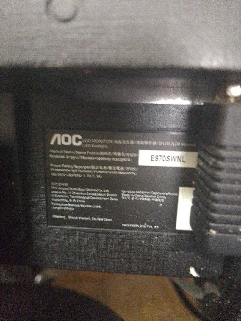 Monitor (Category: Monitor Screens) located in Subang Jaya. Submitted by yessayaservices (Listing ID 1359508745, Image 2). Description: Monitor computer 20 inches. working. cod kedai Good year court 10 usj 15 Subang Jaya.btel. 016.3126000 got cables . Nego.