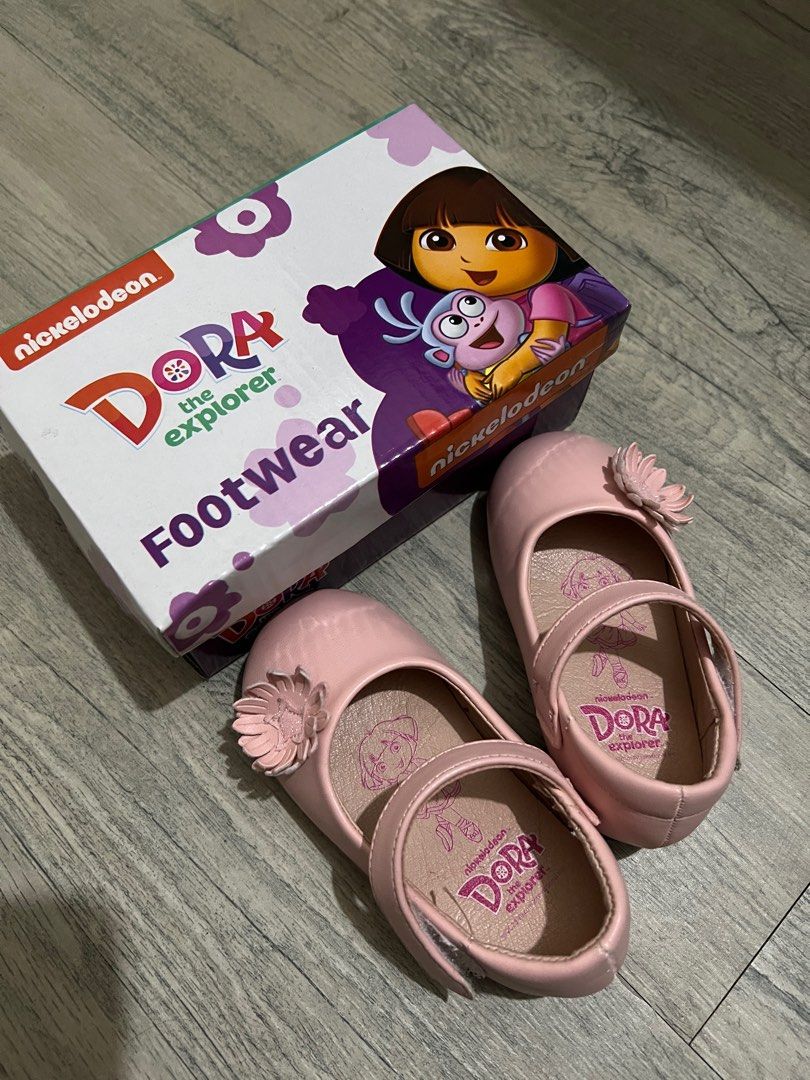 Nickelodeon Dora shoes (Category: Babies & Kids Fashion) located in Mandaluyong City. Submitted by KryzzaM (Listing ID 1359619668, Image 3). Description: In good condition Walang punit o gasgas Location: Mandaluyong.