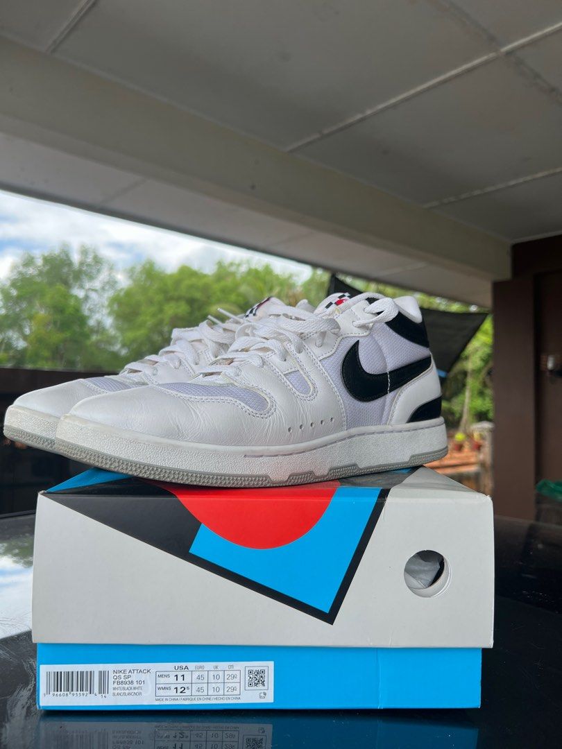 Nike Mac Attack (Category: Sneakers) located in Kuching. Submitted by abgmuhdfaiz (Listing ID 1359487785, Image 1). Description: Condition 8/10 (used mainly in pickleball court) Uk10 COD Kuching .