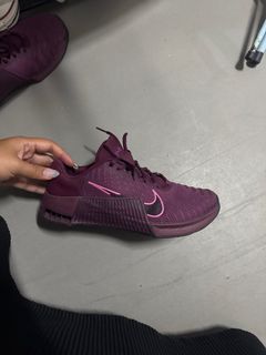 (Category: ) located in . Submitted by rebirthmywardrobe (Listing ID 1357364941, Image 1). Description: .