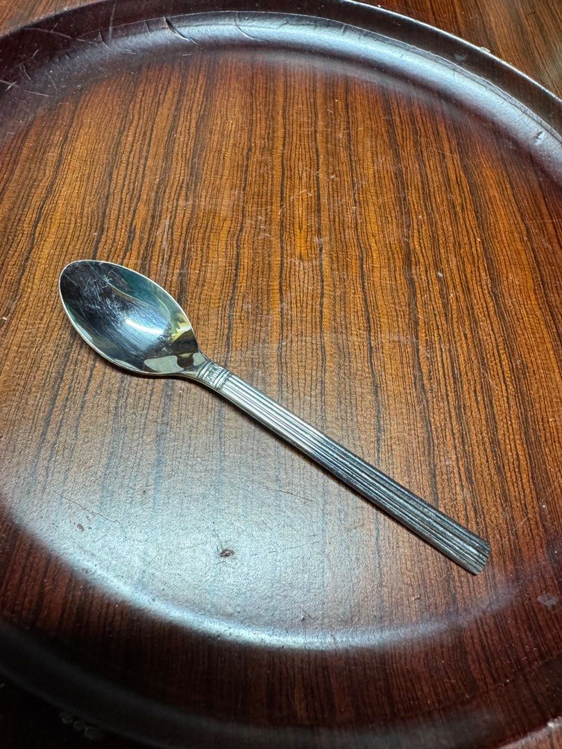 One piece Elle teaspoon (Category: Dinnerware & Cutlery) located in Davao. Submitted by parteawares2 (Listing ID 1359516004, Image 1). Description: One piece Elle teaspoon made in Japan .