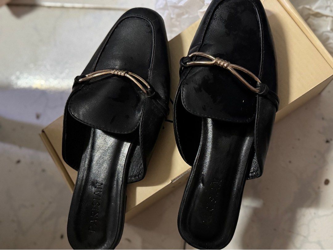 Parisian Half Shoes (Category: Shoe inserts) located in Manila. Submitted by daaaann (Listing ID 1359492671, Image 1). Description: almost new .