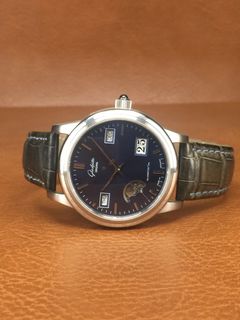 (Category: ) located in . Submitted by seasonstime.watches (Listing ID 1359546792, Image 1). Description: .