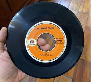 Ramrods - Feliz Navidad Cha Cha / Christmas Medley Cha Cha - Original Music Vinyl Plaka 45 Rpm - VG