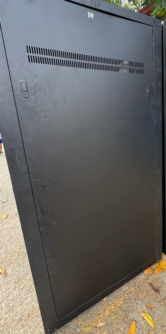 Server Rack Cabinet (Category: Networking) located in Manila. Submitted by katelheen (Listing ID 1359518465, Image 1). Description: 13pcs. Available Generic Server Rack Cabinet 42U.