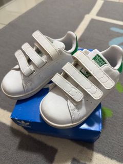 (Category: ) located in . Submitted by AMS_wardrobe (Listing ID 1359512656, Image 1). Description: .