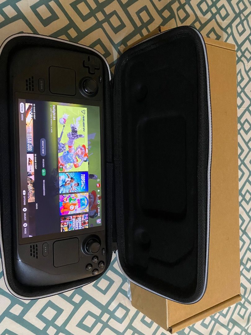 Steam Deck Oled 512gb 2weeks old (Category: Other Gadgets) located in Cebu City. Submitted by splashbro01 (Listing ID 1359650131, Image 1). Description: Steam deck Oled 512gb 2 weeks old Complete set with receipt.