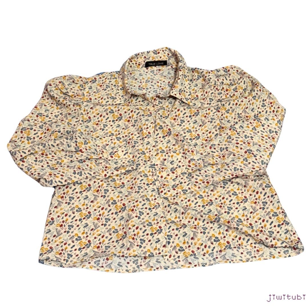 True Love Floral Puff-Sleeve Button-Up Blouse (Category: Longsleeves) located in Mabalacat. Submitted by jiwitubi (Listing ID 1359636828, Image 1). Description: ≽༏≼ used once only, no issues ≽༏≼ size medium, message for more details mop: gcash (payment first before shipment) mod: direct jnt (customer will shoulder sf) EXPECT SIGN OF USAGE STRICTLY NO cancellation color may vary due to lighting no return/refund.