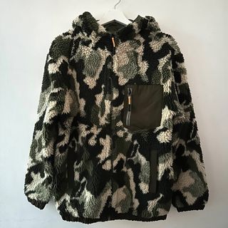 （分類：）位於 。 由 pangiaza 提交（商品編號 1359577505，圖片 1）。簡介： 。