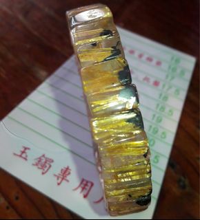 由 something2bsold (刊登 ID 1359698628，圖片 1) 提交，位於 的 (類別：)，說明：。