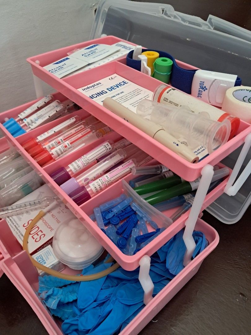 3-layered Phlebotomy Kit (Category: Medical Supplies & Tools) located in Bacoor. Submitted by white_beauty (Listing ID 1359768723, Image 3). Description: Updated Tackle box inclusions: 4 Non additive tube/Red 3 EDTA tube/Purple 3 Sodium citrate/Light Blue 3 Sodium Fluoride/Gray 8 Multi-sample needle 3 Vacutainer holder/ETS holder 2 Tourniquet 1 Tourniquet with clip Capillary tube/heparinized microhematocrit tubes (opened) 1 vitrex clay sealant (u