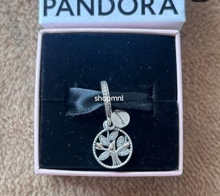 🎀 SALE! PANDORA FAMILY TREE DANGLE CHARM  .