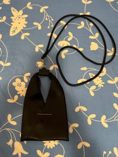 （分類：）位於 。 由 cleaning_wardrobe 提交（商品編號 1359776315，圖片 1）。簡介： 。