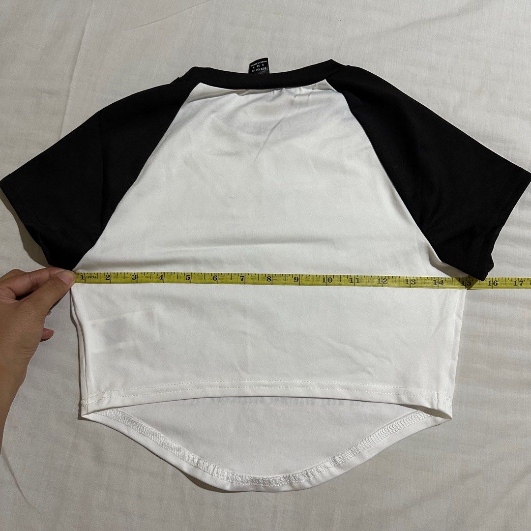 Basic White Tee (Category: Shirts) located in Cainta. Submitted by gentlereckless07 (Listing ID 1359686566, Image 2). Description: Brandnew Shein Basic Crop White Tee - small on tag - comfy fabricC stretchy .