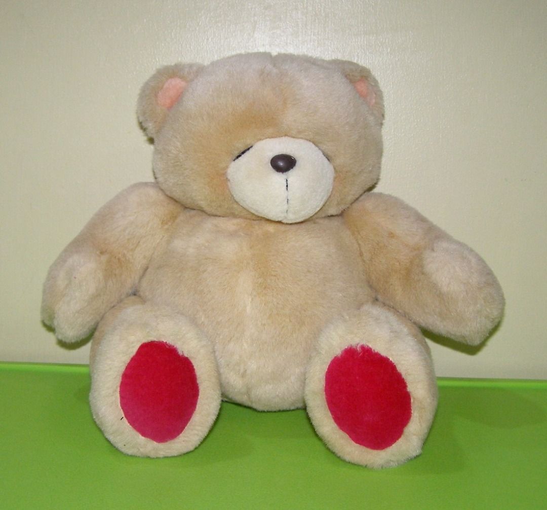 Big ANDREW BROWNSWORD “Forever Friends” Teddy Bear (Category: Plushies & Soft Toys) located in Cebu City. Submitted by smartvogue (Listing ID 1359787158, Image 2). Description: Like new except for a tiny scrape on the nose. Approximately measures 12" x 12" x 5". Please see battery for sizing reference. From my collection!.