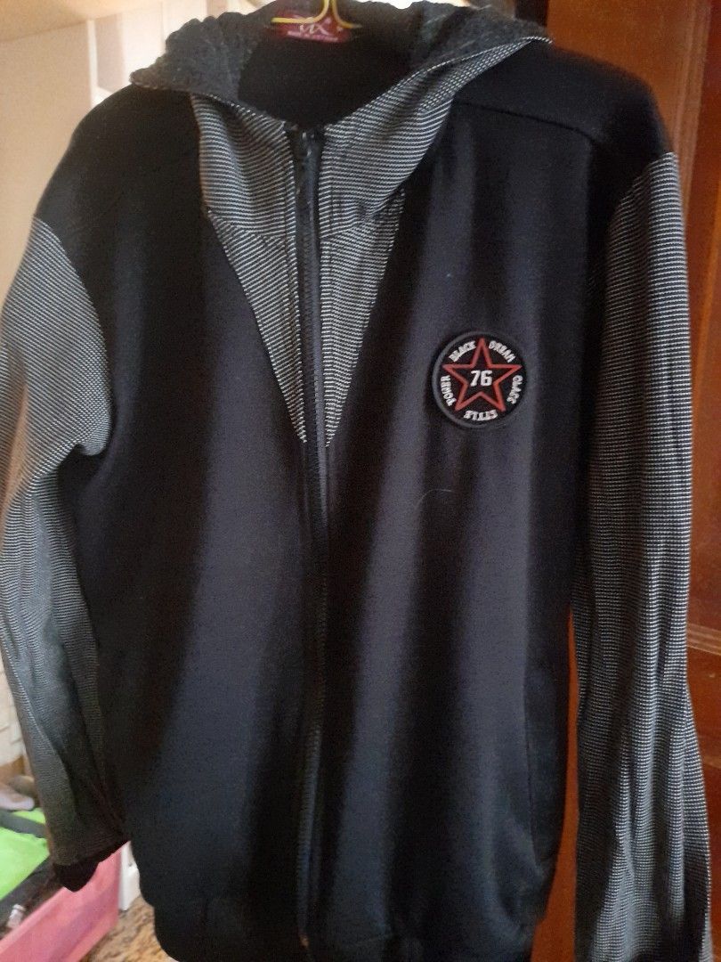 Black Hooded Jacket (Category: Coats, Jackets and Outerwear) located in Singapore. Submitted by theepicraisin (Listing ID 1359729708, Image 1). Description: Black hoodie made in Vietnam.