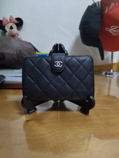 (Category: ) located in . Submitted by THA_D_THRIFT (Listing ID 1359701689, Image 1). Description: .