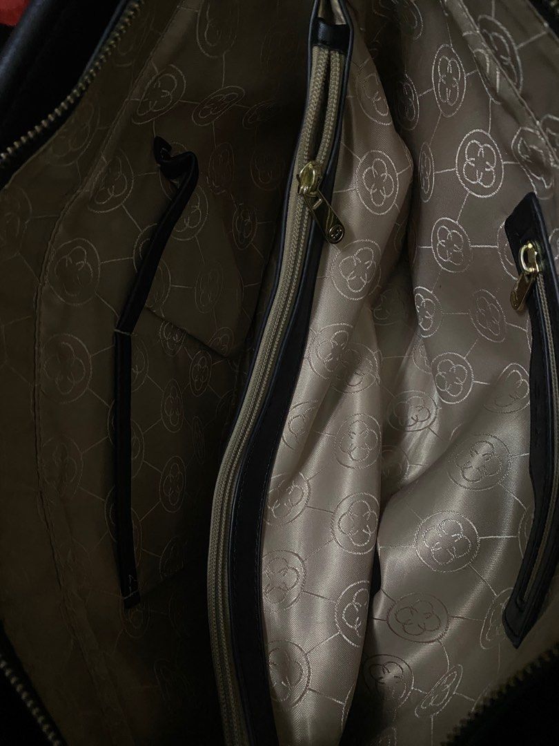 CLN Bag (Category: Luxury Bags & Wallets) located in Las Pinas. Submitted by ppixshe (Listing ID 1359773698, Image 3). Description: LIKE NEW & ORIGINAL rfs: need funds loc: LAS PIÑAS.