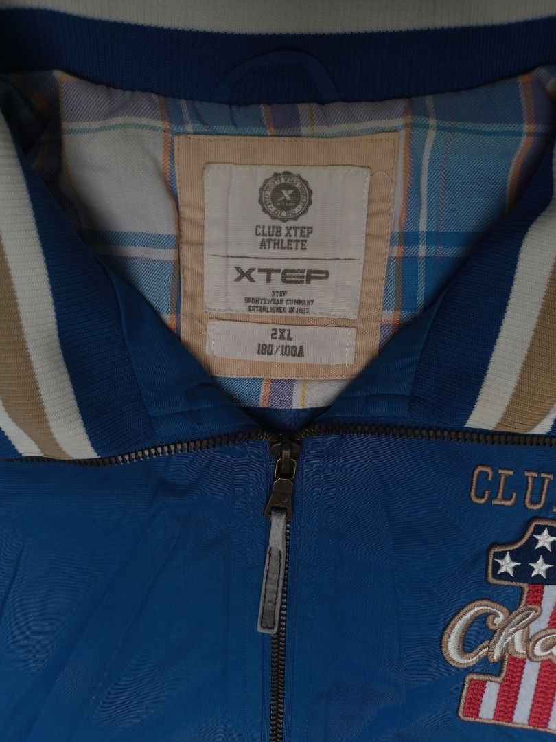 Club Xtep Varsity Jacket (Category: Coats, Jackets and Outerwear) located in Marikina City. Submitted by dirtyjay (Listing ID 1359804050, Image 2). Description: Club Xtep ₱ 280 + Shipping‼️‼️ FIXED :) Excellent Condition Color rate: 9/10 2XL on Tag❗ L - 27 x 26 W - 22 Color may vary due to lighting Please manage your expectation, this is a secondhand item. No RETURN, No EXCHANGE and No REFUND❗❗❗.