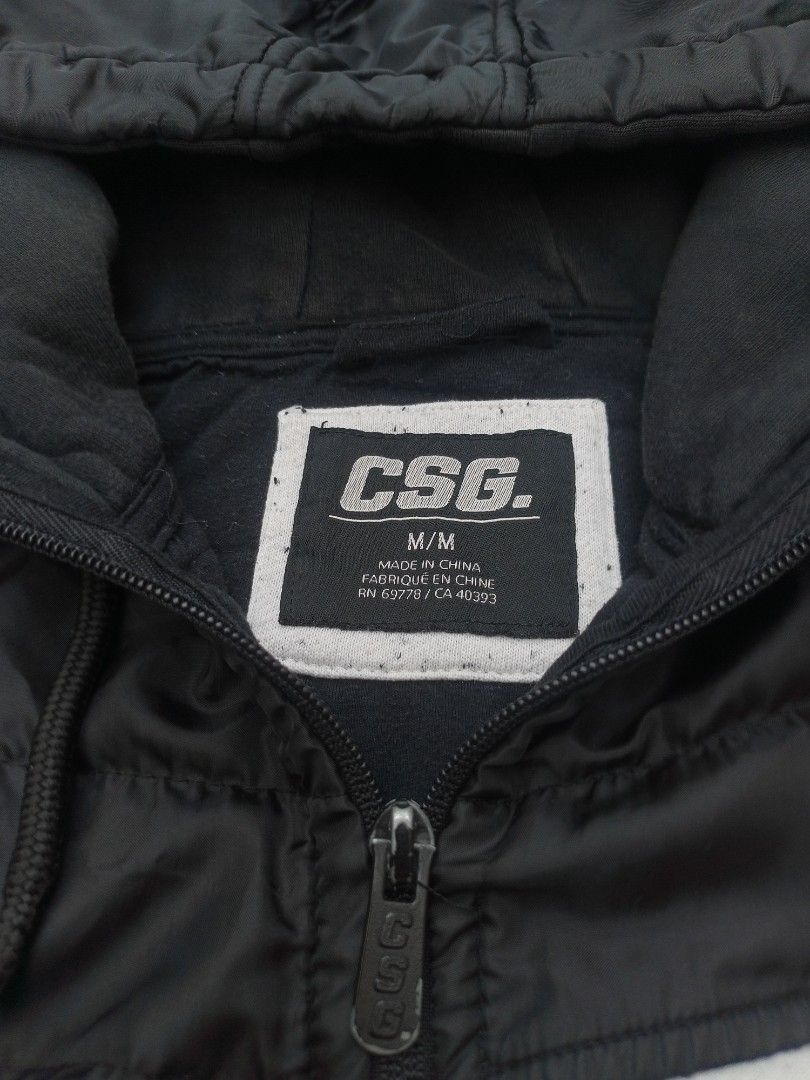 CSG|Champs Sports Canada (Category: Coats, Jackets and Outerwear) located in Marikina City. Submitted by dirtyjay (Listing ID 1359809230, Image 3). Description: CSG Champs Sports ₱ 280 + Shipping‼️‼️ FIXED :) Verygood Condition Color rate: 9/10 Medium on Tag L - 28 x 25 W - 22.