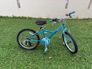 (Category: ) located in . Submitted by jaclyn75008 (Listing ID 1359740593, Image 1). Description: .