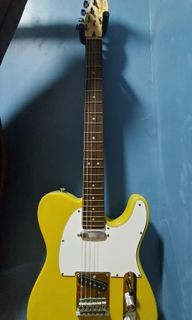 FENDER TELECASTER SQUIER ELECTRIC GUITAR