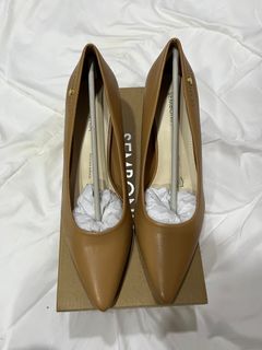 (Category: ) located in . Submitted by thriftnsy (Listing ID 1359714228, Image 1). Description: .