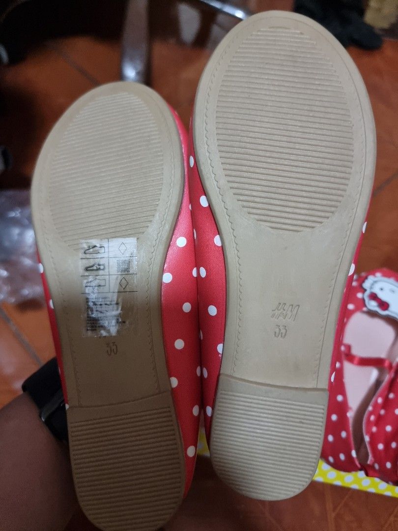 H&M shoes (Category: Babies & Kids Fashion) located in Makati City. Submitted by tigressxx (Listing ID 1359845565, Image 3). Description: h&m shoes - size 32 and 33 available 500 each. brand new, nastock lang sa bahay.
