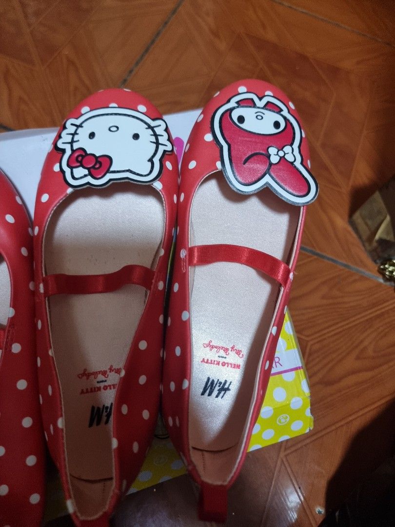 H&M shoes (Category: Babies & Kids Fashion) located in Makati City. Submitted by tigressxx (Listing ID 1359845565, Image 2). Description: h&m shoes - size 32 and 33 available 500 each. brand new, nastock lang sa bahay.