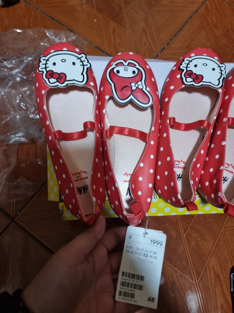 H&M shoes (Category: Babies & Kids Fashion) located in Makati City. Submitted by tigressxx (Listing ID 1359845565, Image 1). Description: h&m shoes - size 32 and 33 available 500 each. brand new, nastock lang sa bahay.