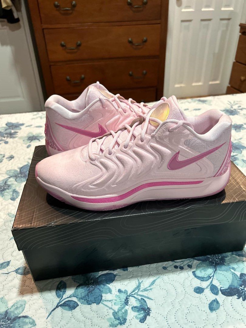 KD 17 Aunt Pearl (Category: Sneakers) located in Bacolod City. Submitted by julesalvarez173 (Listing ID 1359673581, Image 3). Description: KD 17 For Sale Bought last February 2025 at Nike Park Bacolod Can do meetup within Bacolod City Can ship nationwide- Buyer will shoulder shipping fee .