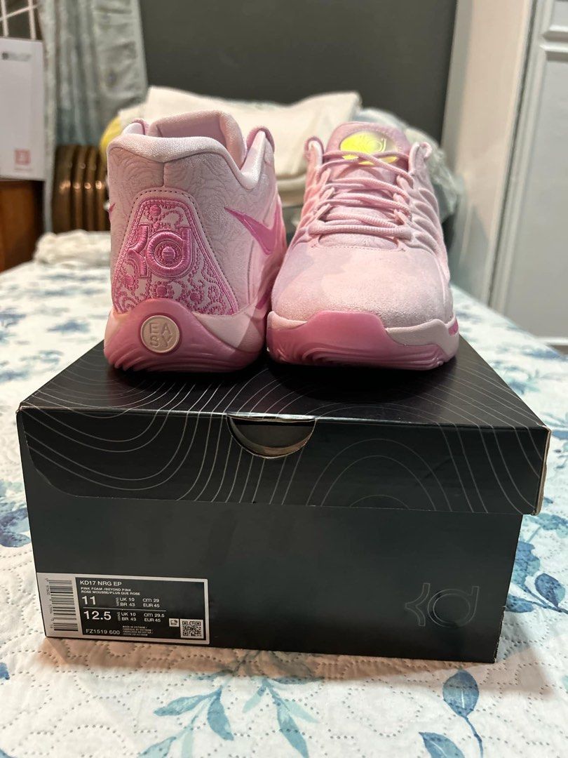 KD 17 Aunt Pearl (Category: Sneakers) located in Bacolod City. Submitted by julesalvarez173 (Listing ID 1359673581, Image 2). Description: KD 17 For Sale Bought last February 2025 at Nike Park Bacolod Can do meetup within Bacolod City Can ship nationwide- Buyer will shoulder shipping fee .