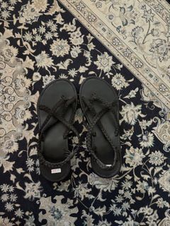 (Category: ) located in . Submitted by yiynnn (Listing ID 1359731128, Image 1). Description: .