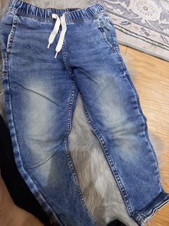 (Category: ) located in . Submitted by soleh99 (Listing ID 1359806860, Image 1). Description: .
