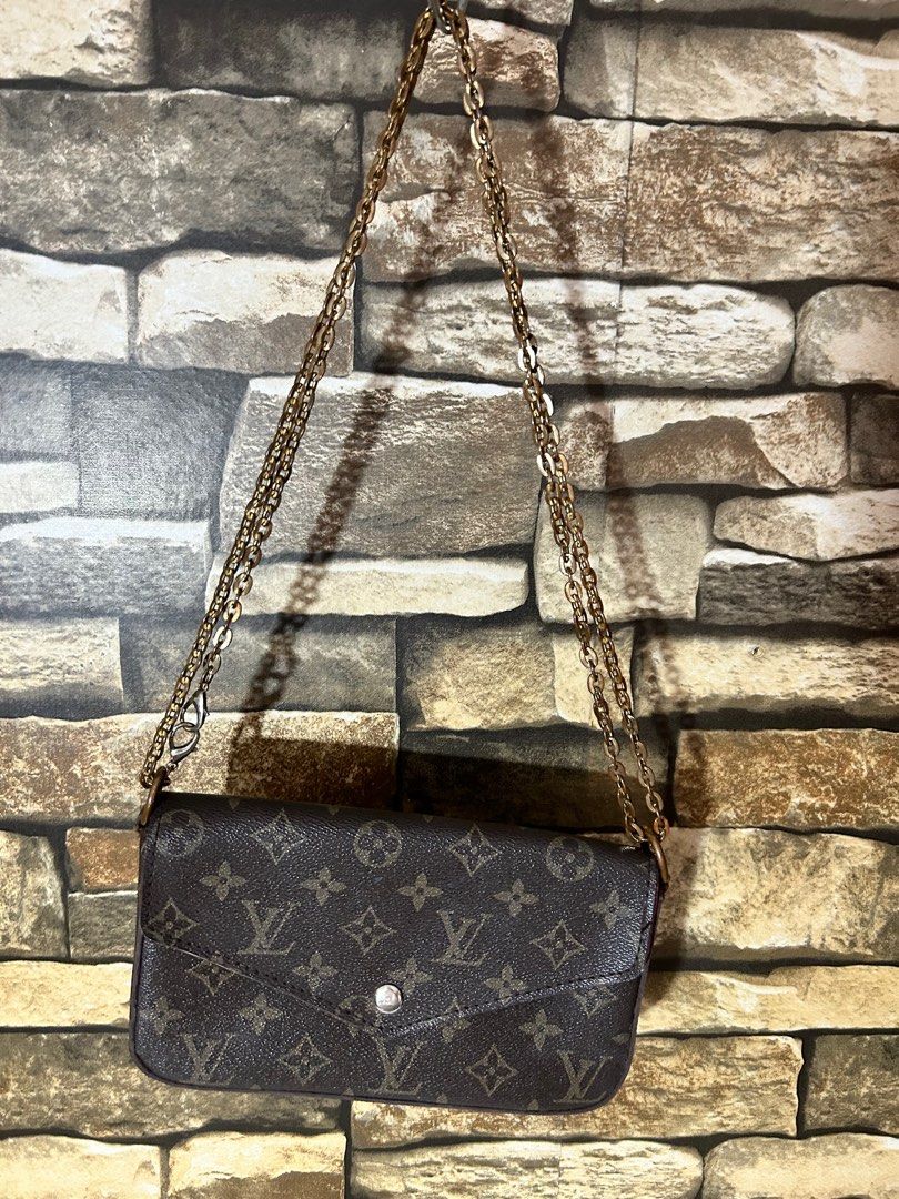 LV Pochetti Felicie (Category: Luxury Bags & Wallets) located in Manila. Submitted by cfsg061214 (Listing ID 1359698949, Image 1). Description: .