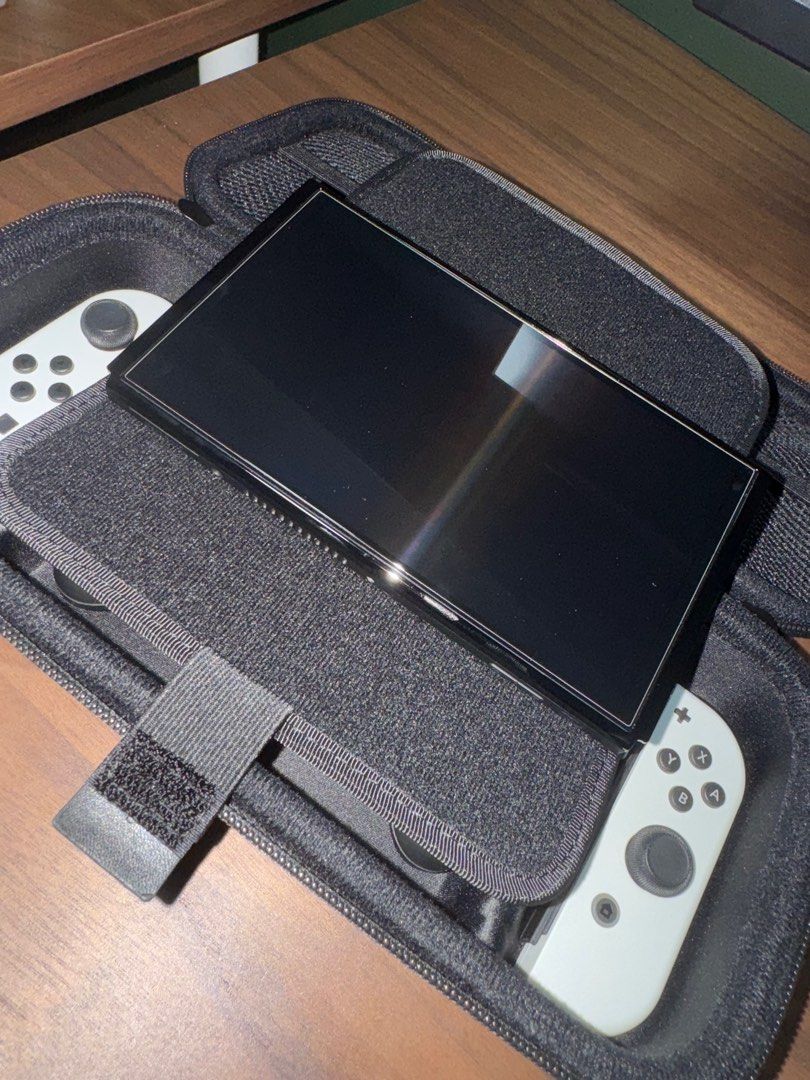 Nintendo Switch OLED (Category: Nintendo) located in Manila. Submitted by joeymacapa31535 (Listing ID 1359764631, Image 1). Description: Selling Nintendo Switch OLED Complete set w/ Box Good as new Included Skull n co Case Skull n co grip Tempered glass Legend of zelda Tears of the kingdom Just dance 2022/2023 13k Rfs: Busy sa work Meetup Loc: Pasig/Cainta/Marikina.