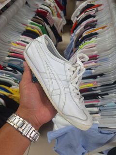 (Category: ) located in . Submitted by _eazythrift2200 (Listing ID 1359824918, Image 1). Description: .